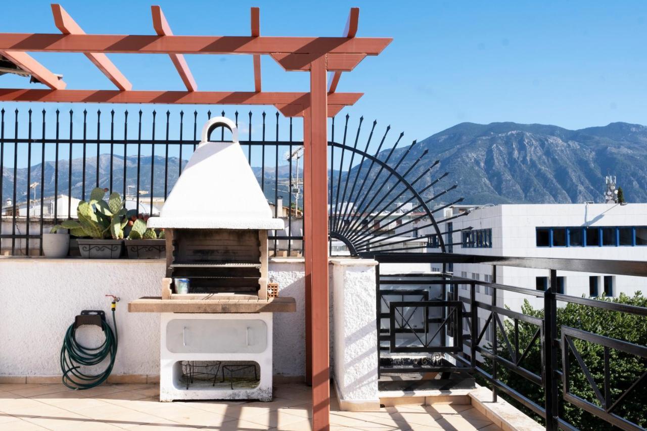 The Home Sweet Home - Family Friendly 2 Floor Apartment Kalamata Exterior foto